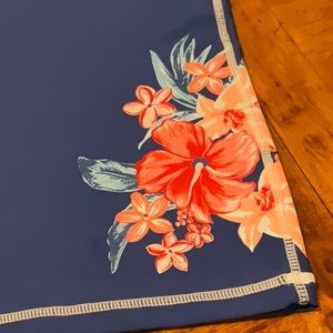 Burnside Swim Tee Girls Size L